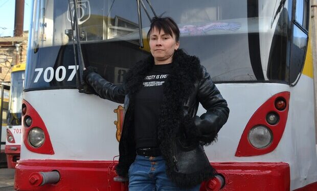 Лица города: как одесситка выбрала профессию водителя трамвая в 13 лет и ни разу об этом не пожалела