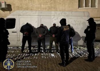 В Одессе обезвредили банду, которая воровала технику со складов у «Седьмого километра»: ее главарь — «смотрящий» за Бессарабией