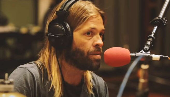 Тело барабанщика группы Foo Fighters Тейлора Хокинса нашли в колумбийском отеле