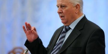 Кравчук запропонував «рецепт» завершення війни між Україною і Росією