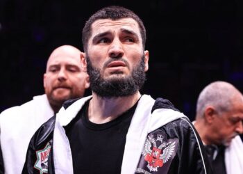 Тренер Бетербиева подтвердил готовность провести бой против Джо Смита-младшего