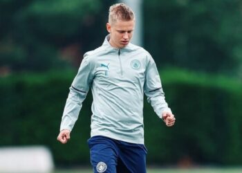 Нападающий «Барселоны» порекомендовал клубу подписать Зинченко (25 березня 2022 р.) — Новости футбола