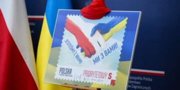 Польский национальный почтовый оператор выпустил марки в поддержку Украины