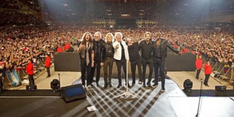 Американская группа Bon Jovi выложила видео из Одессы и поддержала Украину