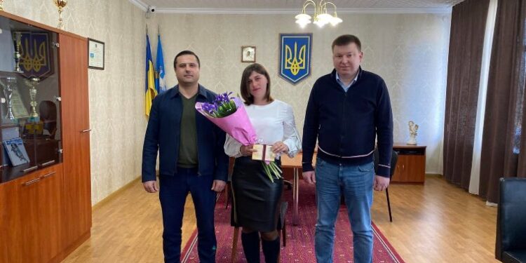 БАГАТОДІТНІЙ МАТЕРІ АРЦИЗЬКОЇ ГРОМАДИ ПРИСВОЄНО ПОЧЕСНЕ ЗВАННЯ УКРАЇНИ «МАТИ – ГЕРОЇНЯ»