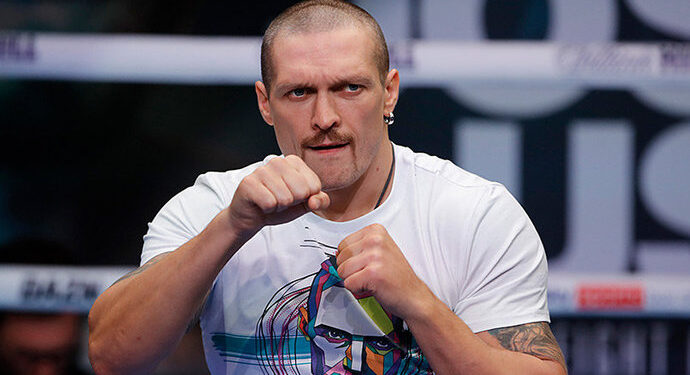 Усик заявил о готовности провести бой с Саулем Альваресом