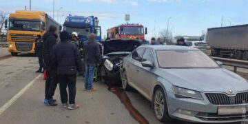 ДТП в Суворовском районе: фура протаранила два автомобиля