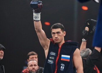 Бивол на классе выиграл уникальный бой за титул. Дмитрий уже круче Валуева и Лебедева