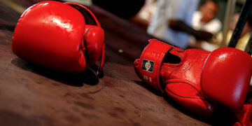 Экс-чемпион мира по боксу нанял бездомного на работу с зарплатой 10 тысяч долларов в месяц