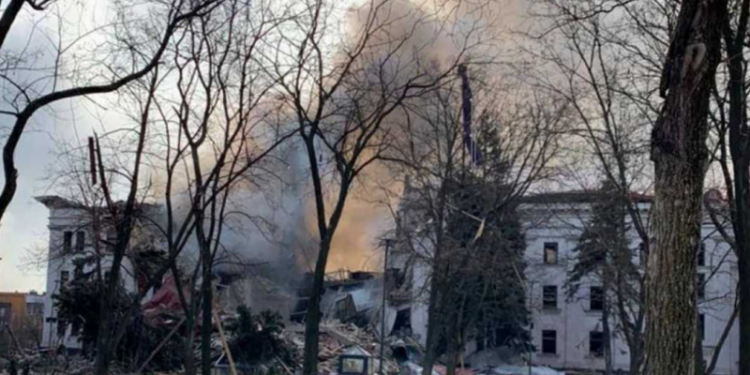 Италия поможет в восстановлении драмтеатра в Мариуполе, который разбомбили оккупанты