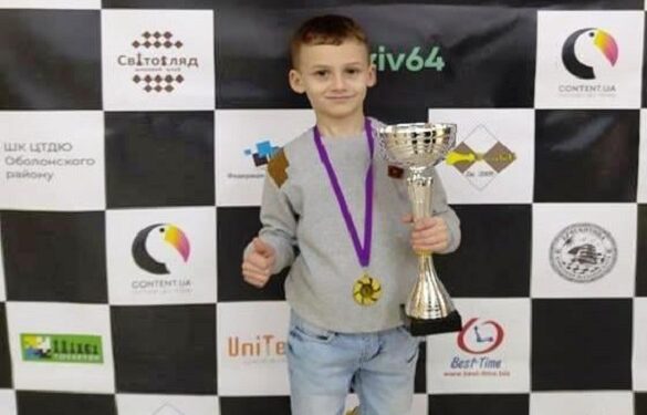 Юний черкащанин став абсолютним переможцем шахового турніру