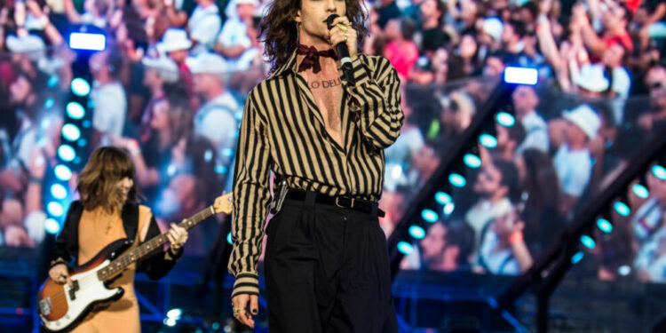 Måneskin скасували всі свої концерти у росії |