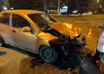 Масштабное ДТП в Киевском районе: пострадал подросток