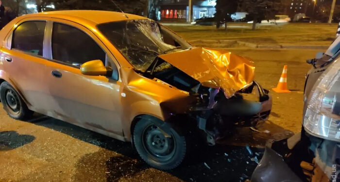Масштабное ДТП в Киевском районе: пострадал подросток