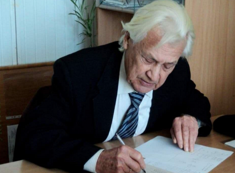 Пішов з життя Анатолій Тичина Пішов з життя Анатолій Тичина