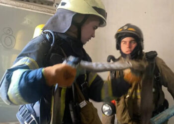 Пожар на Армейской: эвакуировано 7 человек