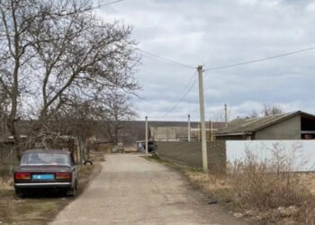 Ударил односельчанина ножом и пошел в гости