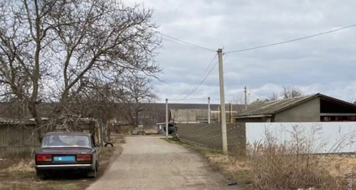 Ударил односельчанина ножом и пошел в гости