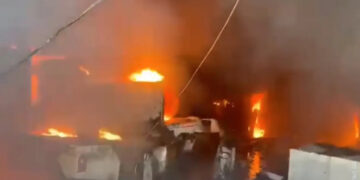 В результате взрыва в Одессе сгорел склад