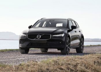 Volvo S60 и V60 перешли в 2023 модельный год: не только декор — АВТО НОВОСТИ