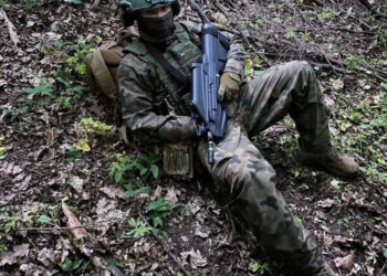 Бойцы ВСУ уже истребляют русских оккупантов из бельгийских штурмовых винтовок FN-2000 (ФОТО) (23 мая 2022 г.) — Новости футбола