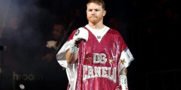 После слов о величии Бивола Альварес вдруг заявил, что именно он выиграл бой