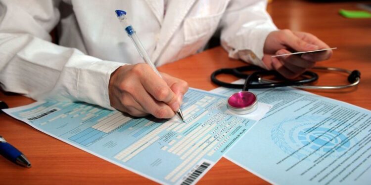 Виплати допомоги і декретних можуть затриматися — попередили у Фонді соціального страхування України