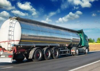 На Львівській митниці створили окремий коридор для бензовозів » Автоновости