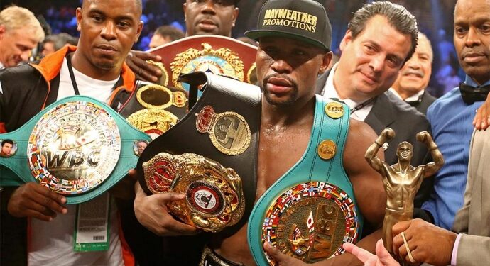 Мейвезер заработал более 50 тысяч долларов на победе Бивола в бою с Канело