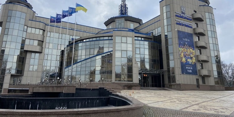 Офіційно. Рада ПФЛ визнала сезон 2021/22 в першій та другій лігах недограним (6 мая 2022 г.) — Новости футбола