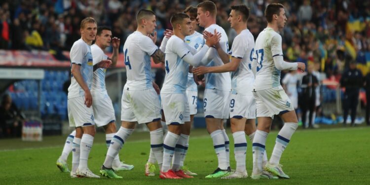 Матеріал видання L’Equipe про благодійний тур «Динамо» (13 мая 2022 г.) — Новости футбола