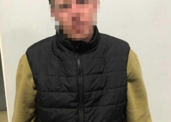 У Вінниці поліцейські затримали чоловіка з чималим, як для амфетаміну, пакунком. ФОТО | Кримінальні новини