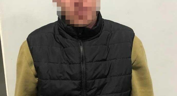 У Вінниці поліцейські затримали чоловіка з чималим, як для амфетаміну, пакунком. ФОТО | Кримінальні новини