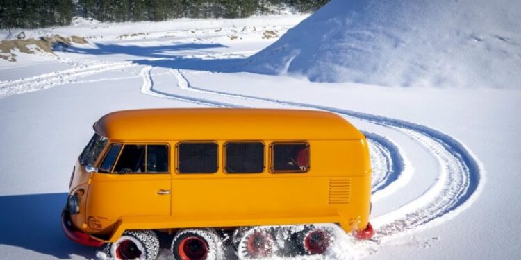 Реставратори повернули до життя унікальний восьмиколісний Volkswagen » Автоновости