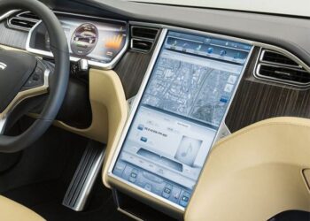 Компанія BMW виступила проти великих екранів в авто » Автоновости