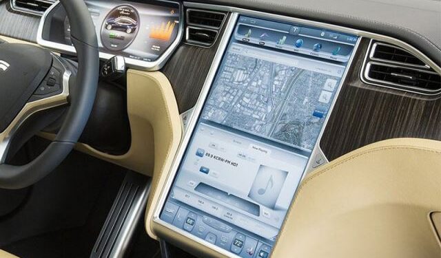 Компанія BMW виступила проти великих екранів в авто » Автоновости