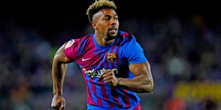 «Барселона» хоче зберегти Адама Траоре (4 мая 2022 г.) — Новости футбола