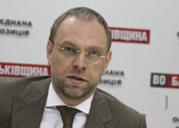 Народний депутат від «Батьківщини» привітав з Днем незалежності Панами президента України, нагадавши про офшори