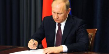 Путін спростив процедуру отримання російського громадянства жителям Донбасу
