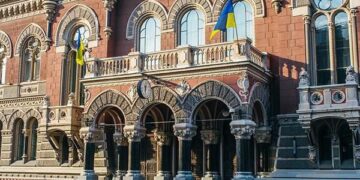 Українська влада після Нового року змінює свою грошово-кредитну політику