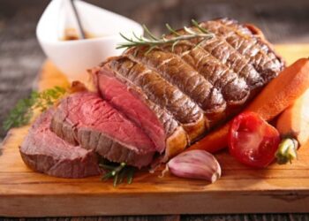 Красное мясо вызывает рак кишечника — ученые