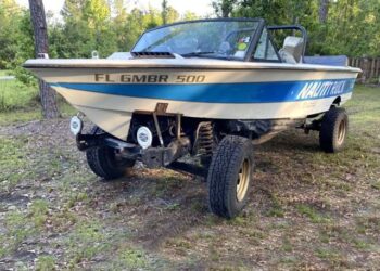 Пікап Ford F-150 перетворили на човен » Автоновости