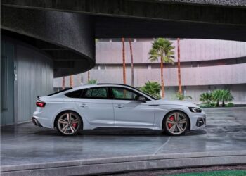 Audi RS4 та RS5 отримає оновлення » Автоновости