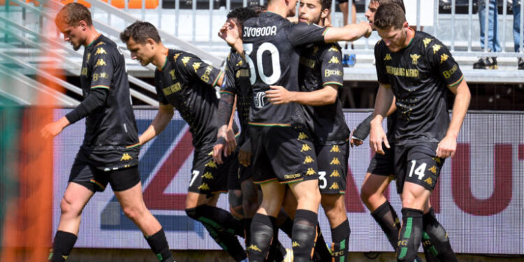 «Венеція» вилетіла до Серії Б (15 мая 2022 г.) — Новости футбола