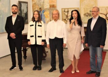 О новой выставке в ИКГ «С любовью в сердце. Вопреки…» —  (ФОТО)