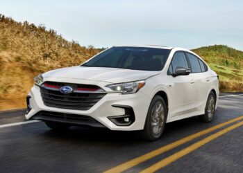 Обновлённый Subaru Legacy: огрубевшее лицо и более мощный мотор для версии Sport — АВТО НОВОСТИ