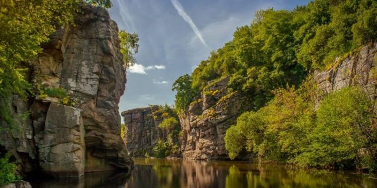Отдохнуть от войны и помочь экономике: из Одессы возобновили туры выходного дня (фото)
