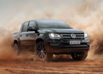 «Первый» Volkswagen Amarok не собирается в отставку: пикап готовится к обновлению — АВТО НОВОСТИ
