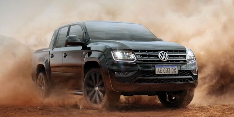 «Первый» Volkswagen Amarok не собирается в отставку: пикап готовится к обновлению — АВТО НОВОСТИ