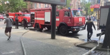 Пожар в центре Одессы: возгорание произошло в жилом доме